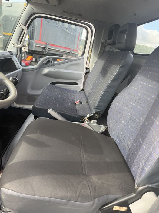 Mitsubishi Fuso com grua e báscula