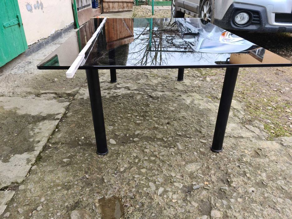 Журнальний столик