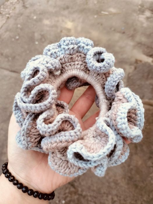 Scrunchie / elástico em crochê
