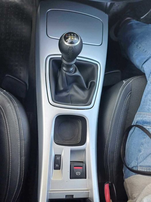 Renault Laguna Break — fotografia 5
