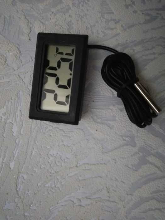 Мини термометр с выносным датчиком для аквариума, инкубатора и др.