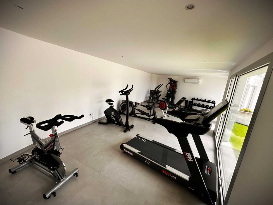 Apartamento T1 | Condomínio fechado | Piscina | Ginásio