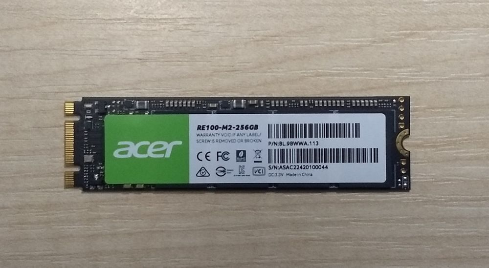 SSD 256 Gb  Acer RE100 M.2. Новый  на  гарантии.