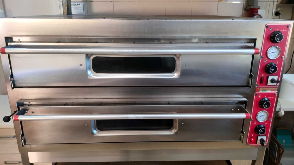 Sprzedam tanio piec do pizzy !