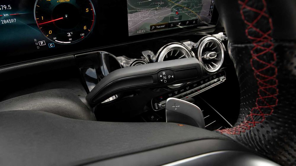 Mercedes-Benz B 180 AMG Line
