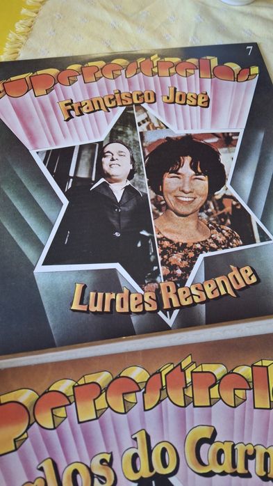 Colectâneas de musica popular portuguesa.