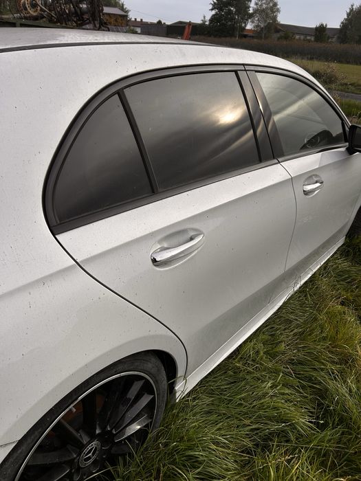 Drzwi tylne prawe mercedes a klasa w177 hb 144