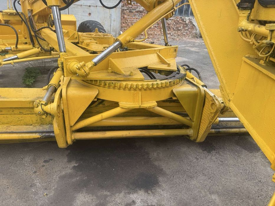 Автогрейдер ДЗ 143