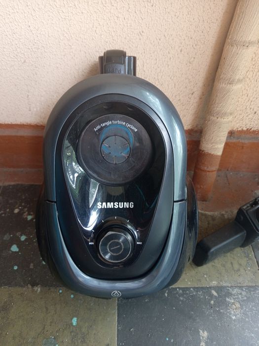 Пылесос Samsung SC18 M31D0VG