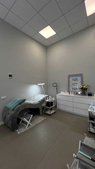 Аренда офисного помещения в бизнес-центре «Доминион» 19 м² на 1 этаже