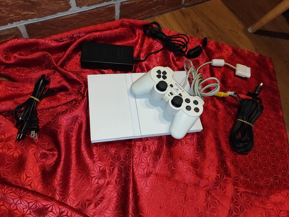 PlayStation 2 slim white