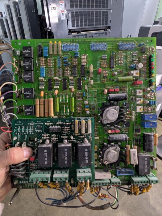 Roland 200 на запчастини