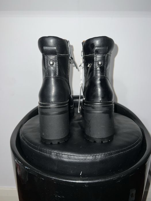 Botas pretas pull & bear