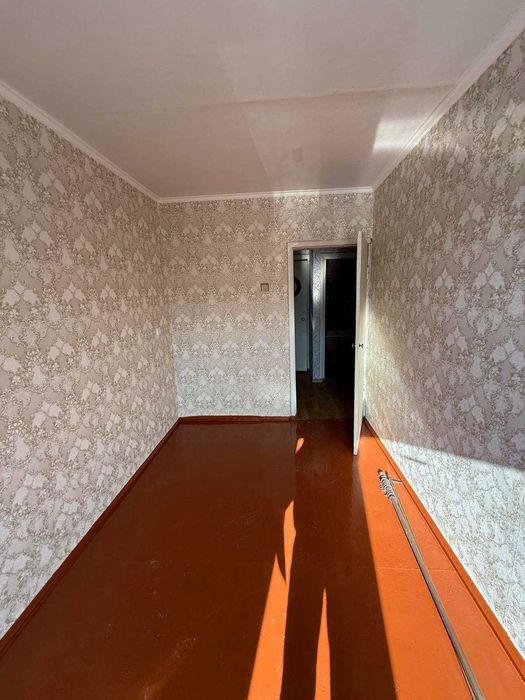 Продаю уютную и очень теплую 2х комнатную квартиру г Мерефа р-н дрп