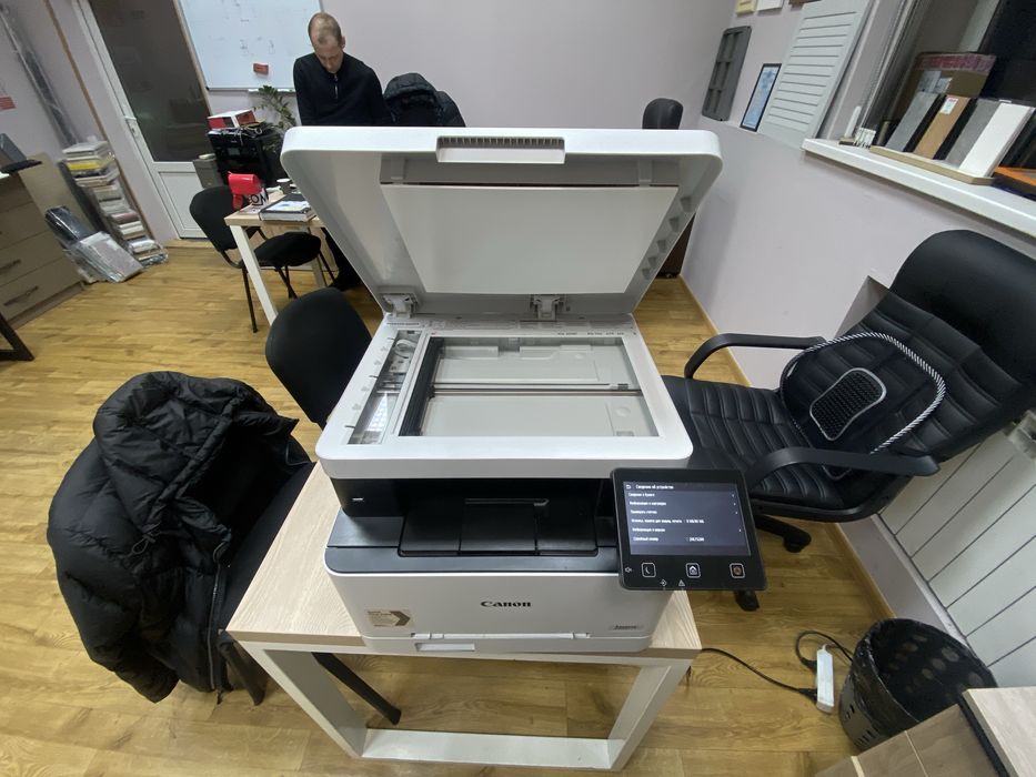 МФУ Canon i sensys MF 641 cw