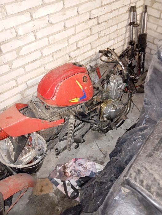 Mińsk Pronar Romet 125ccm  , lampa tył zadupek, dowód rej