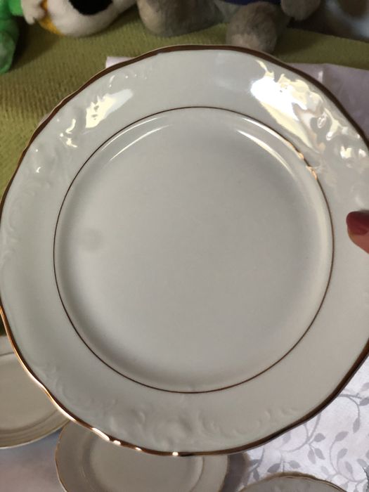Порцелянові нові тарілки діаметр 20 см