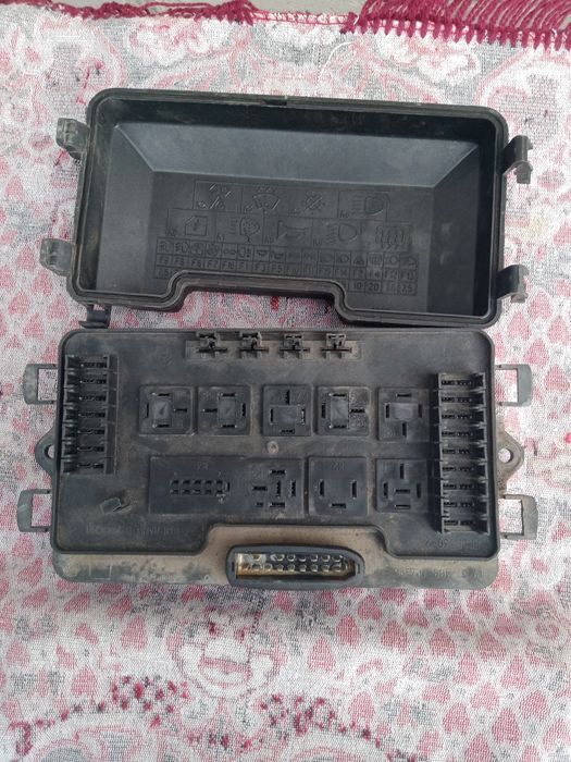 Продам блок предохранителей
