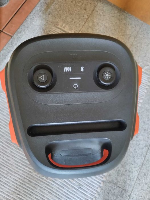 Coluna JBL PartyBox 110