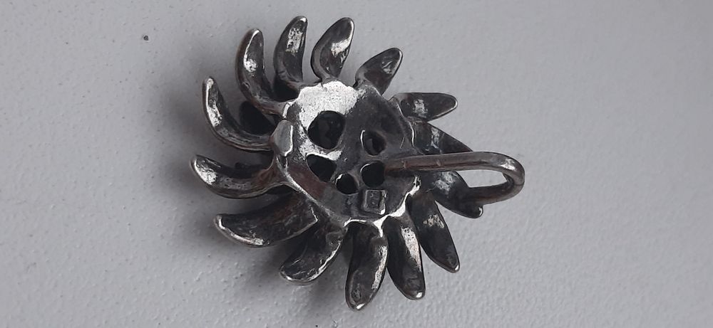 Zawieszka kwiat dalii srebro