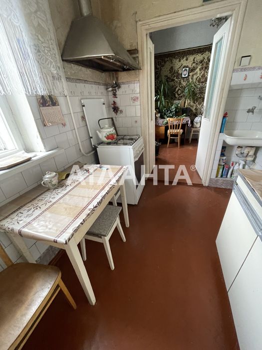 Продаж 2х к квартири ближній центр Львів! Привокзальна площа!