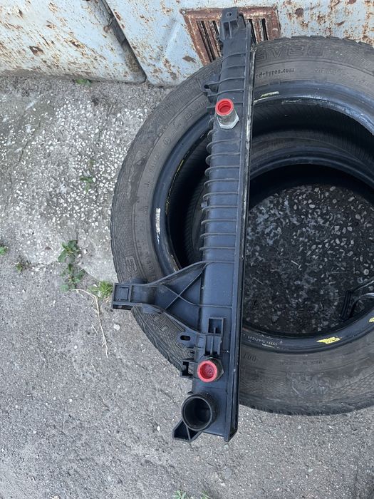 Банка радиатора Volvo XC 90