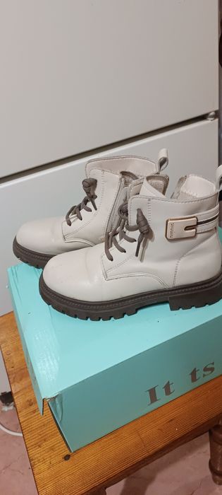 Ботинки весенние 33р.