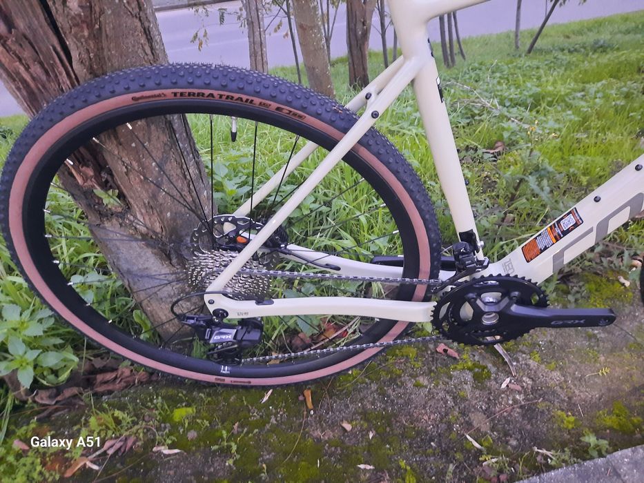 Bicicleta de gravel carbono 12x2v