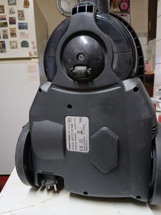 Aspirador Hoover 700w