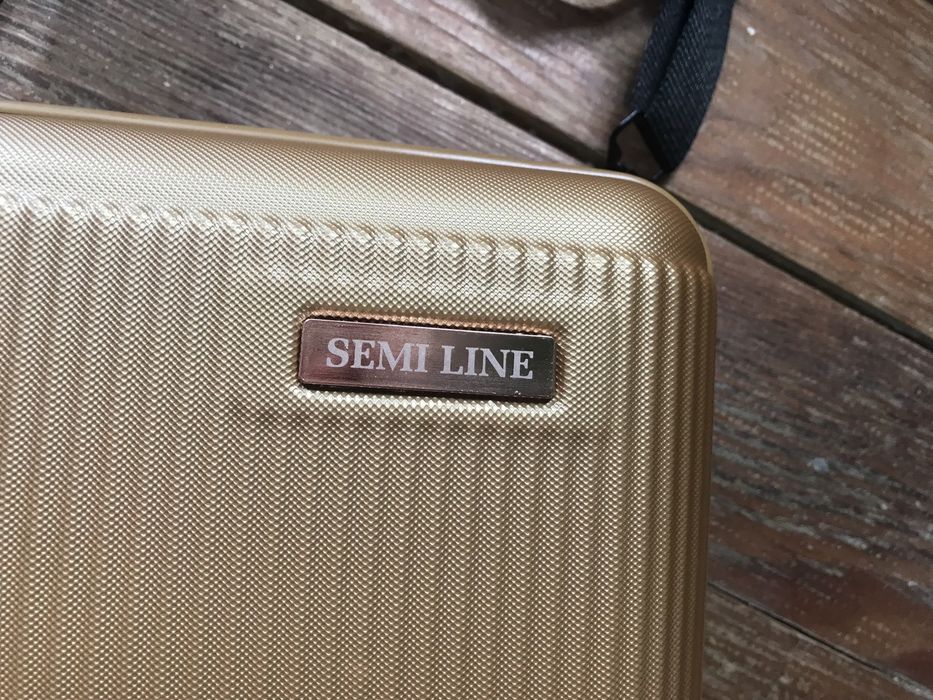Kosmetyczka podróżna,kuferek semi line