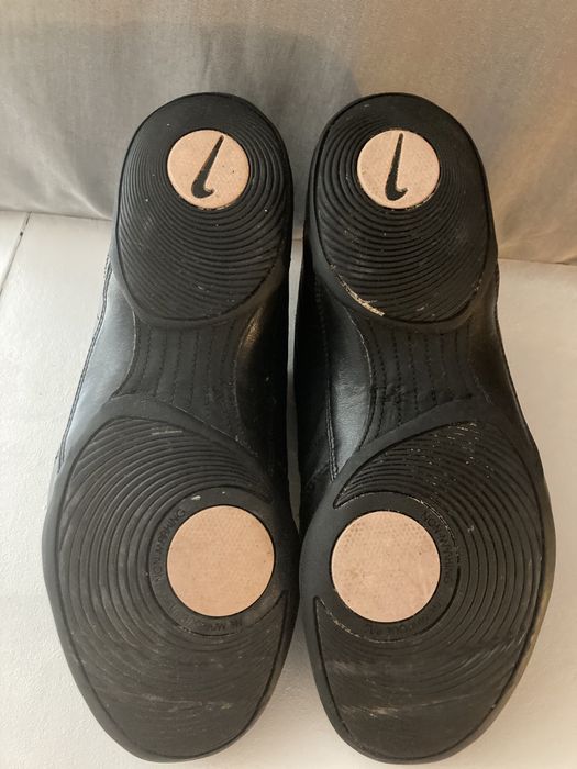 Tenis Nike pretos para dança