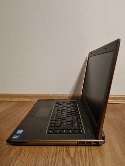 Laptop Dell Vostro 3560