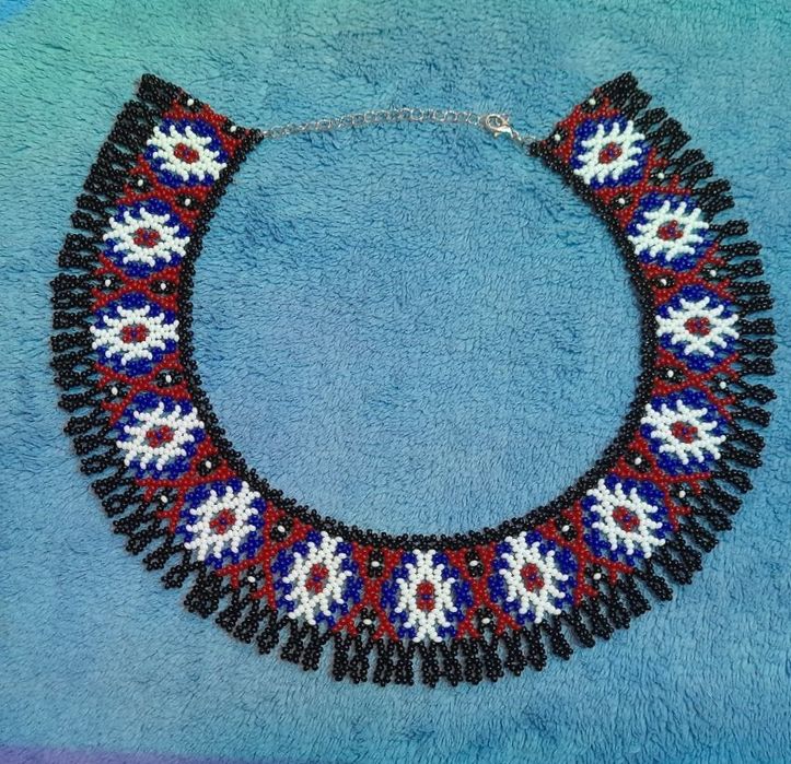 Силянка з бісеру, гердан, кривулька , криза