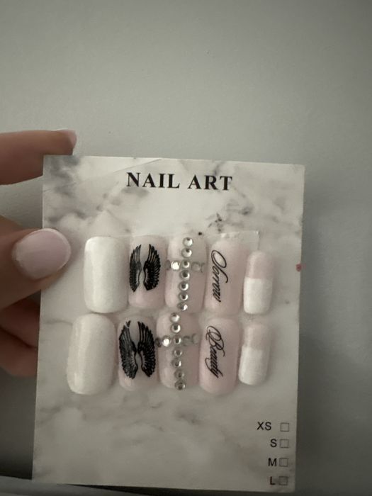 press on nailsss