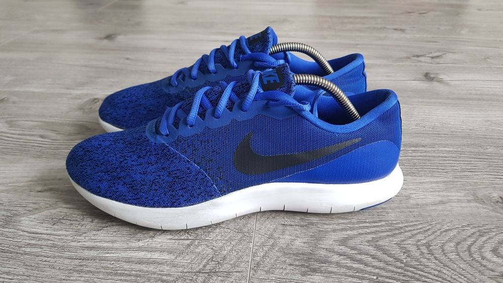 Продам фірмові кросівки Nike Flex contact
