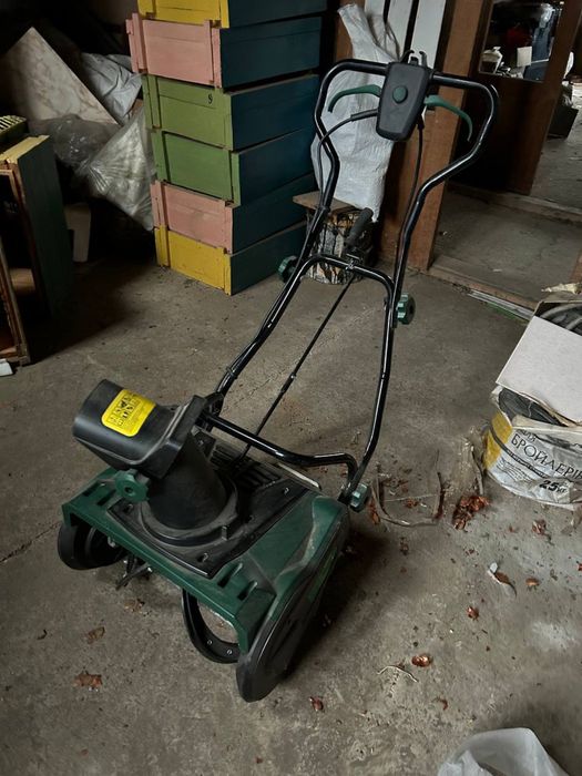 Снегоуборочная машина