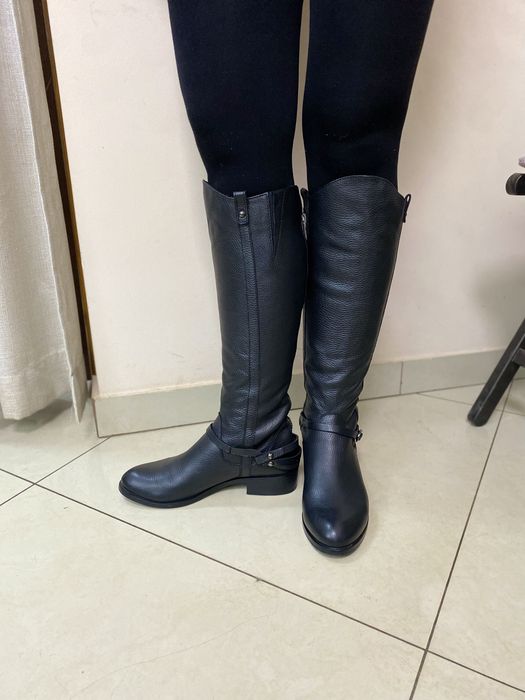 Чоботи труби жіночі