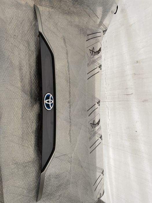 Blenda Klapy tył tylnej Toyota Rav 4 V 19-24 oryginał