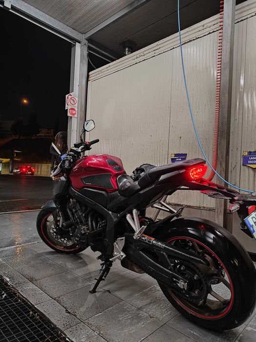 Honda CB650R com motor novo!