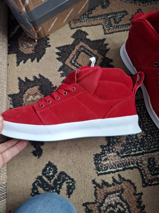 Buty czerwone rozmiar 43
