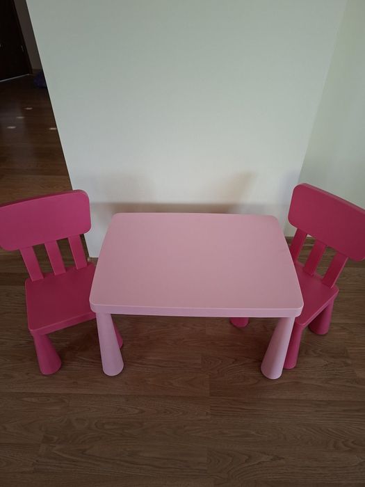 Ikea Mammut stół plus 2 krzesełka
