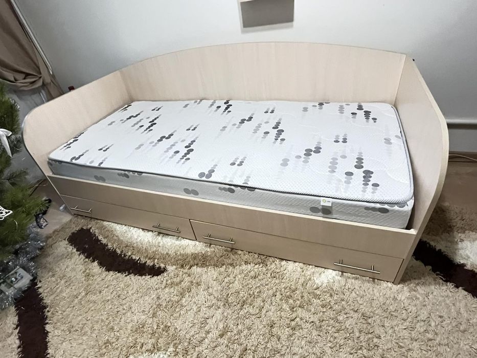 Продам ліжко в гарному стані