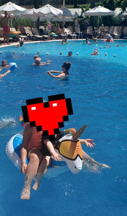 Koło , ponton , dmuchaniec ,śnieżne lub do wody jednorożec.NOWE