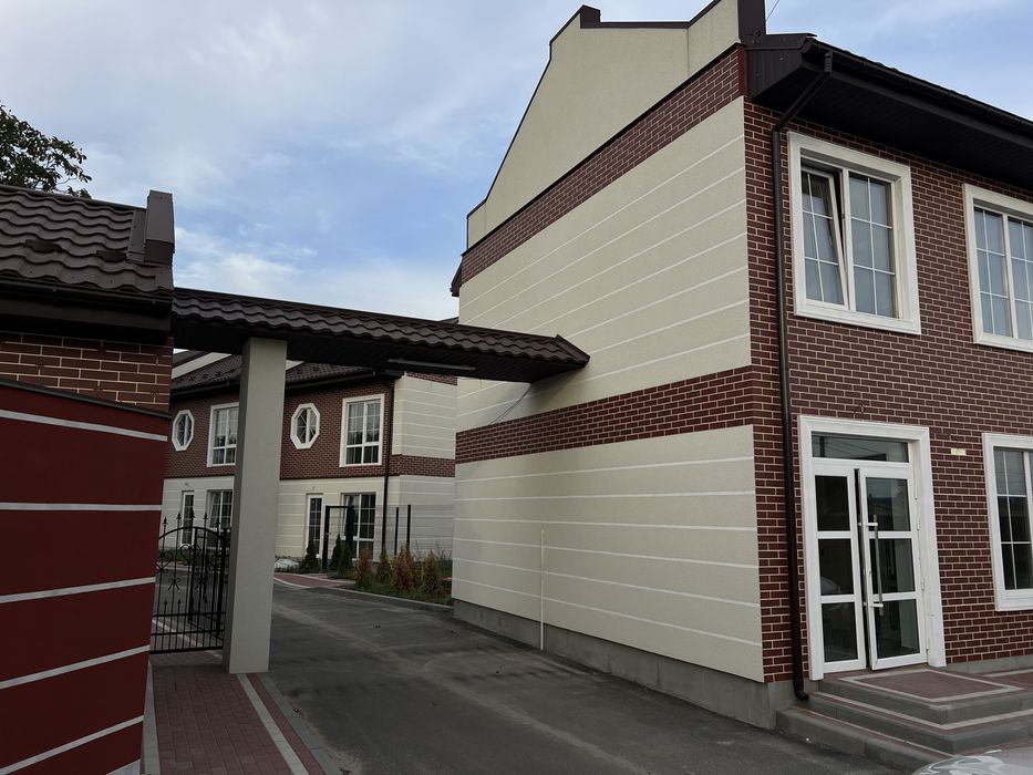 Танхаус з опаленням, охорона, відеонагляд м.Васильків