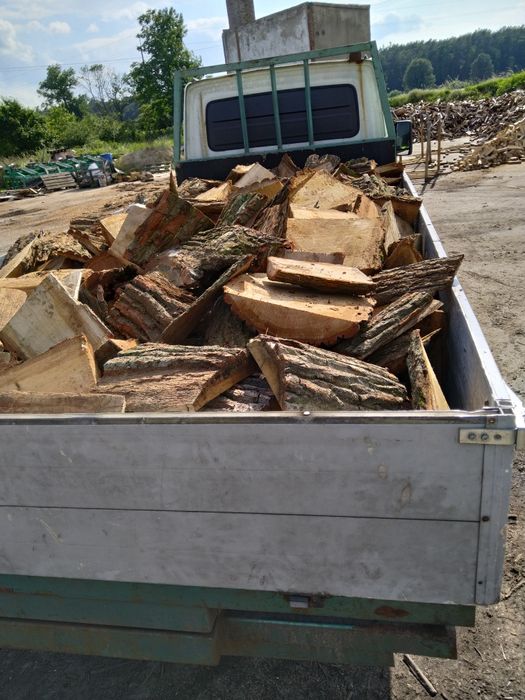 Drewno dębowe opałowe tanio z dostawą