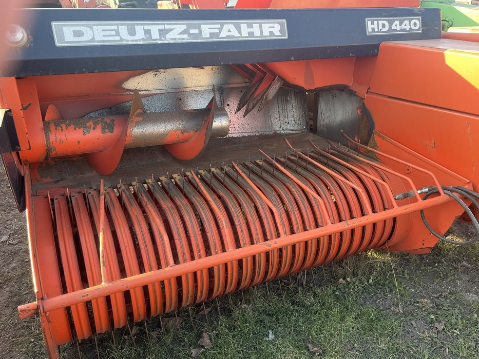 Прес подборщикSipma  Deutz Fahr 440