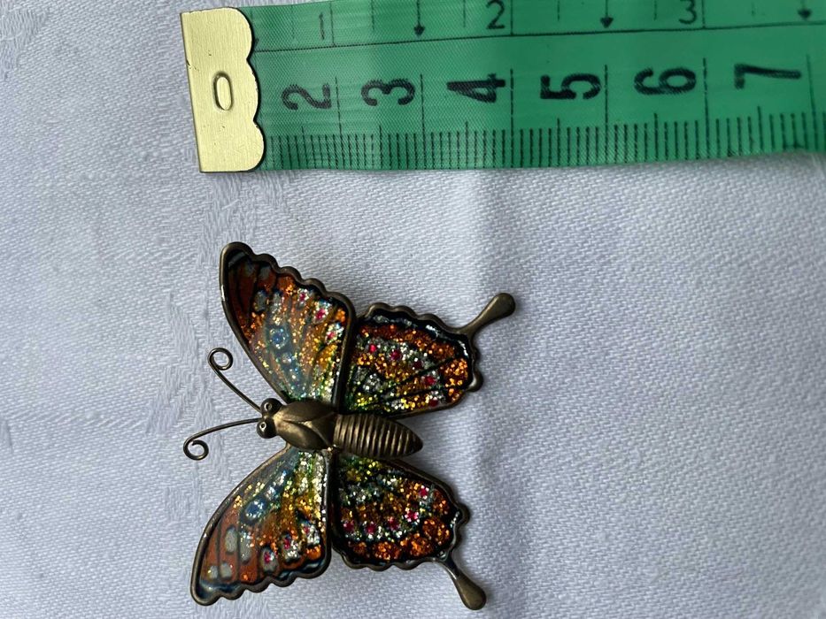 Вінтажна брошь-метелик з емалями
