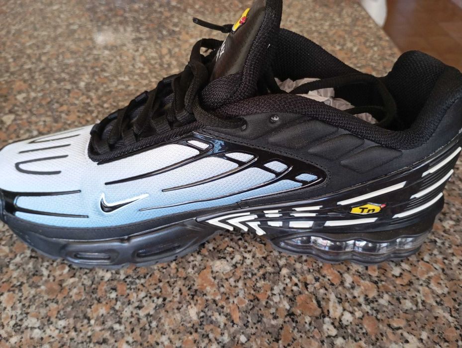 Sapatilhas NIKE air max plus tuned air - novas