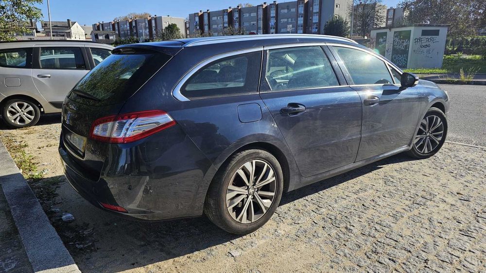 Peugeot 508 SW 1.6 BlueHDi 120cv Automática – 2016