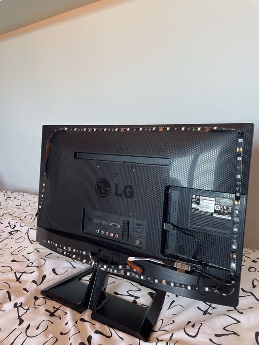 TV / Monitor LG 24" (M2452D)
